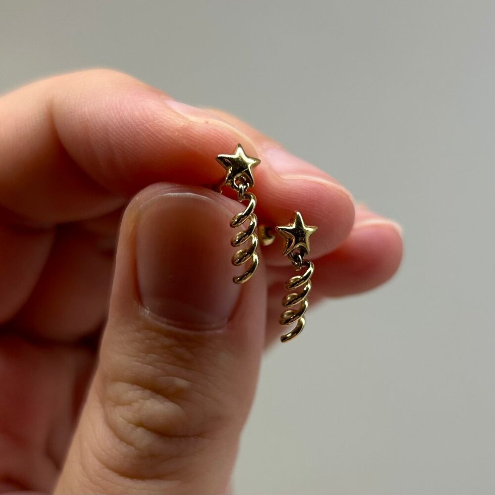 Hey Harper Shooting Star Earring Pair - Picture 4 of 6